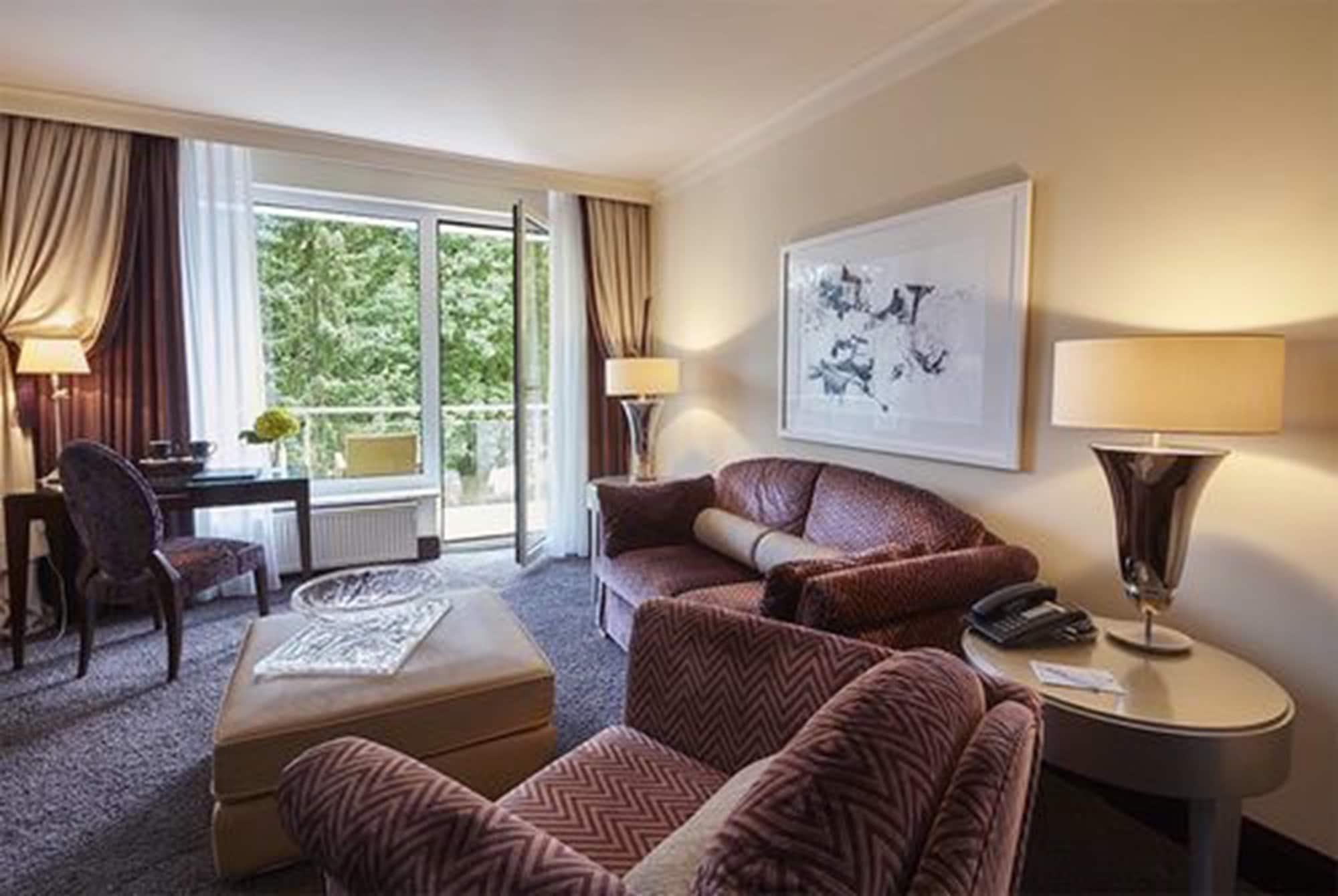 Bernstein Kastania 4* Berlijn