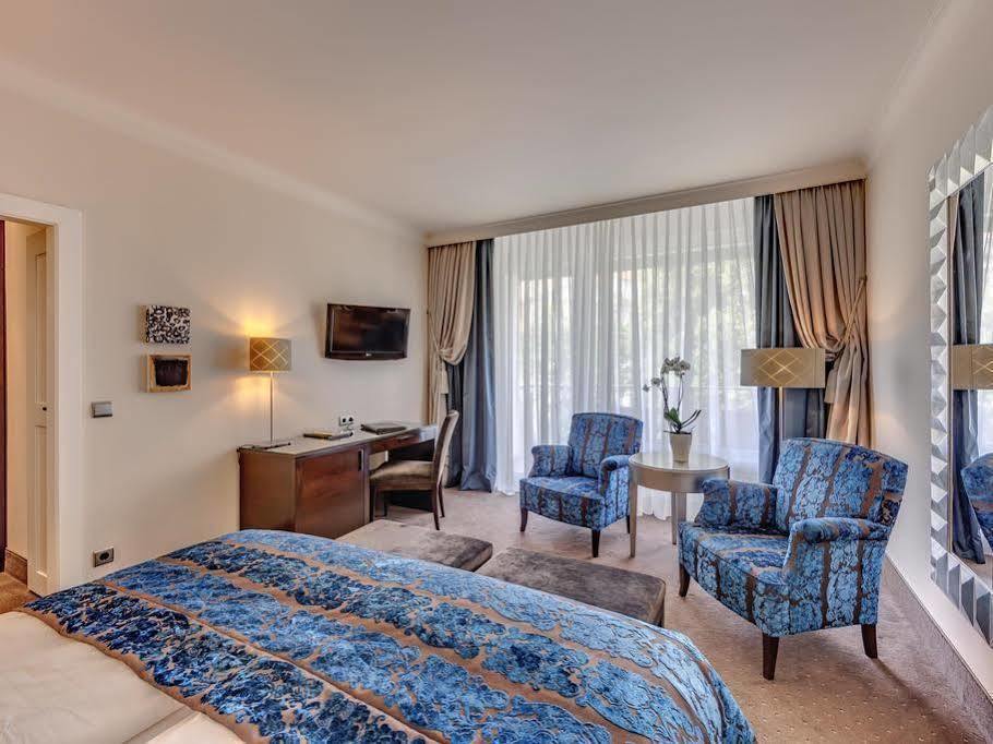 Hotel Bernstein Kastania 4*